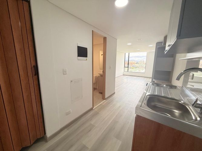 Apartaestudio en venta en Modelia, Bogotá, 38 m² · foto 3 de 11
