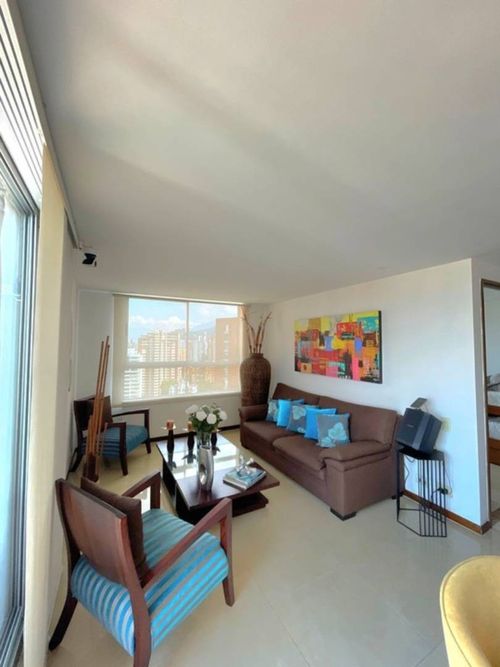 Apartamento de 3 alcobas en arriendo en La Aguacatala, Medellín, 140 m² · foto 2 de 13