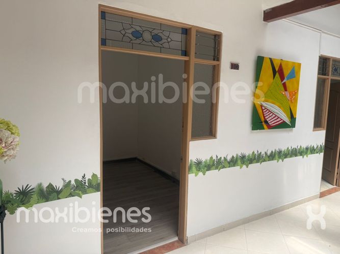 Apartamento de 12 alcobas en arriendo en Laureles, Medellín, 308 m² · foto 11 de 23