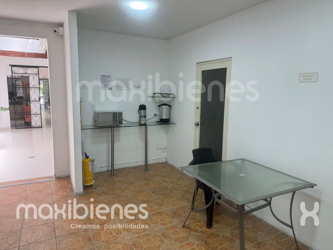 Apartamento de 12 alcobas en arriendo en Laureles, Medellín, 308 m² · foto 13 de 23