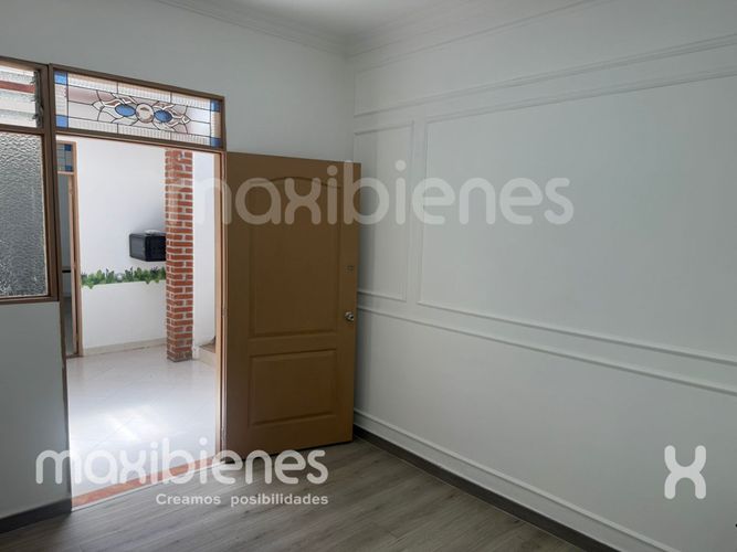 Apartamento de 12 alcobas en arriendo en Laureles, Medellín, 308 m² · foto 15 de 23