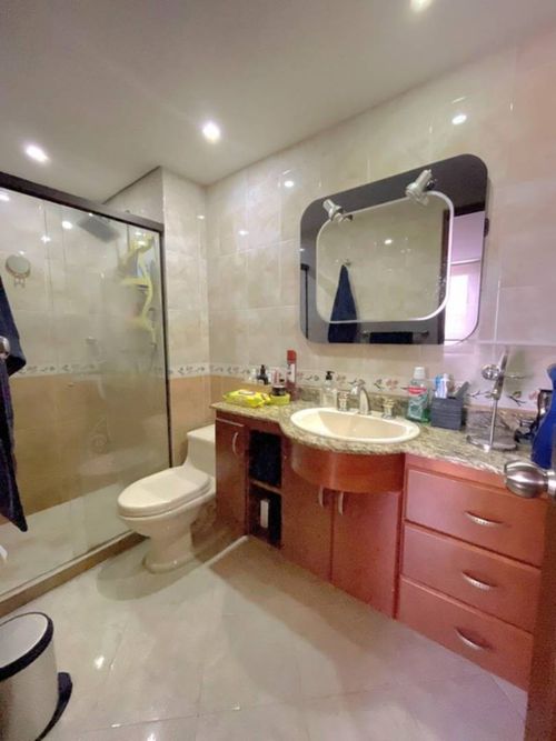 Apartamento de 3 alcobas en arriendo en La Aguacatala, Medellín, 140 m² · foto 11 de 13