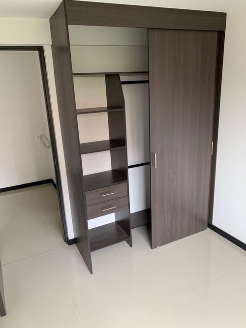 Apartamento de 3 alcobas en venta en Loma De San Jose, Sabaneta, 65 m² · foto 12 de 23