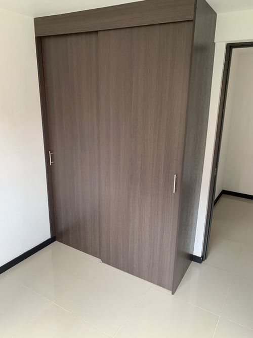 Apartamento de 3 alcobas en venta en Loma De San Jose, Sabaneta, 65 m² · foto 13 de 23