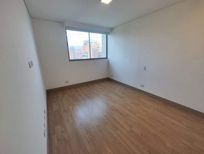 Apartamento de 3 alcobas en arriendo en La Florida, Medellín, 152 m² · foto 13 de 19
