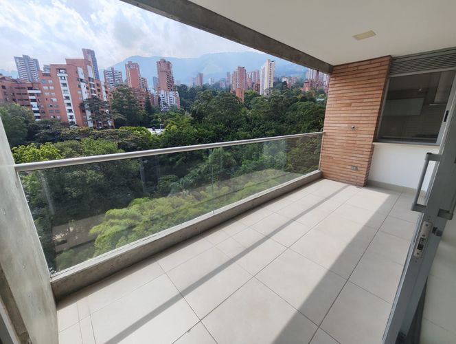 Apartamento de 3 alcobas en arriendo en La Florida, Medellín, 152 m² · foto 16 de 19