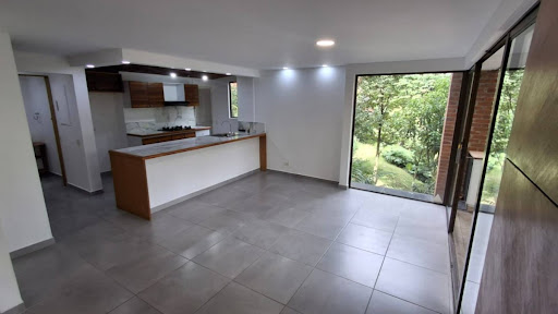 Apartamento en arriendo en El Tesoro, Medellín · foto 6 de 18