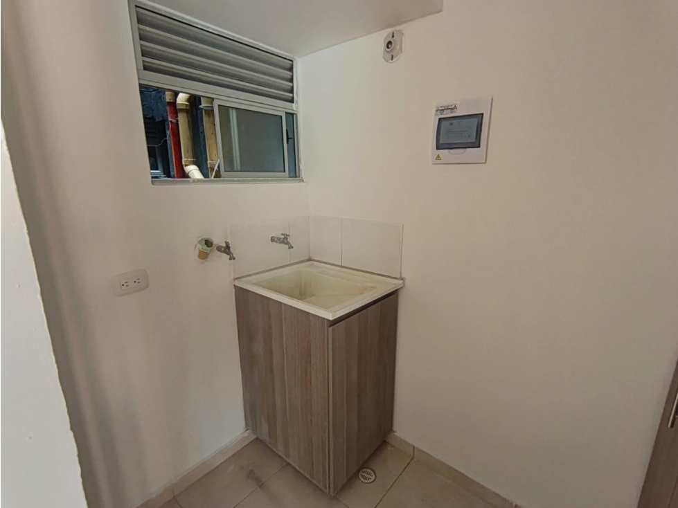 Apartamento en venta en La Prosperidad, Madrid 4