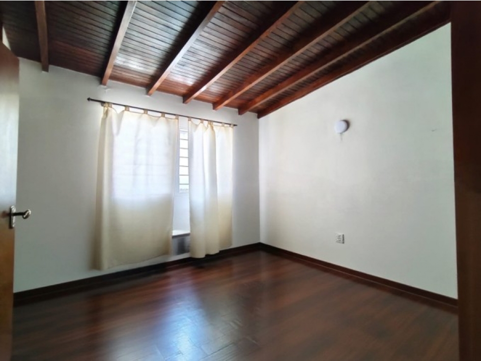 Casa en venta en Estadio, Medellín 4