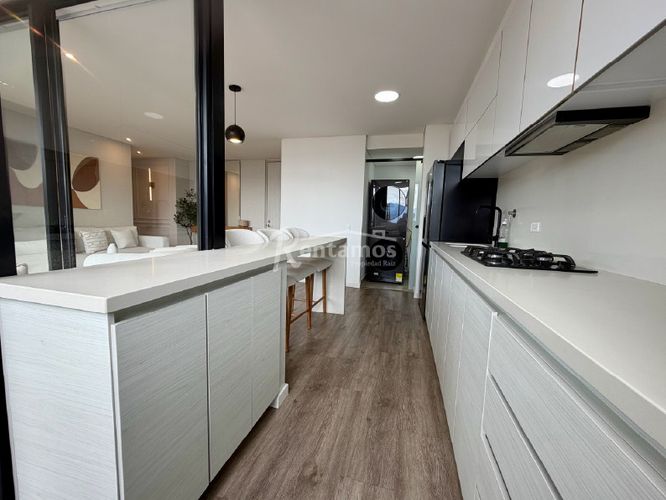 Apartamento de 2 alcobas en arriendo en Lalinde, Medellín, 89 m² · foto 5 de 24