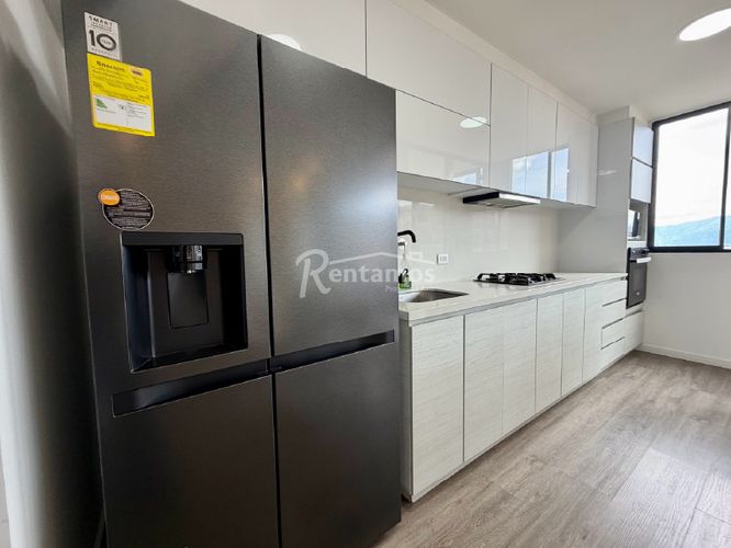 Apartamento de 2 alcobas en arriendo en Lalinde, Medellín, 89 m² · foto 7 de 24