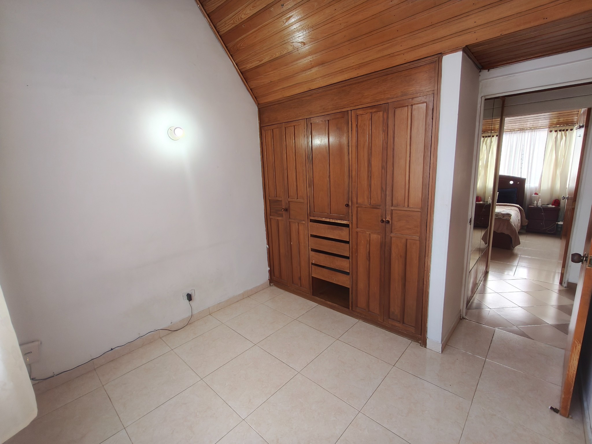 Apartamento en venta en San Antonio Nor - Occidental, Bogotá · foto 2 de 19