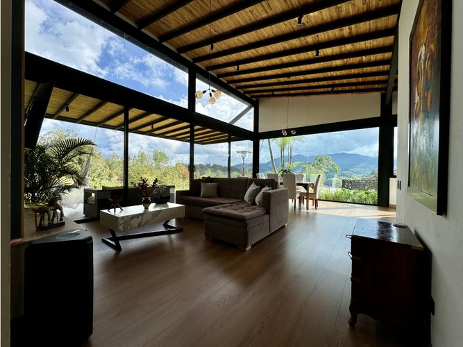 Casa de 3 alcobas en venta en Pantanillo, El Retiro · foto 3 de 12