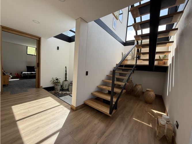 Casa de 4 alcobas en venta en Guamito, La Ceja, 455 m² · foto 19 de 24
