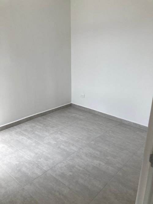 Apartamento de 2 alcobas en venta en Amazonia, Bello, 55 m² · foto 11 de 12