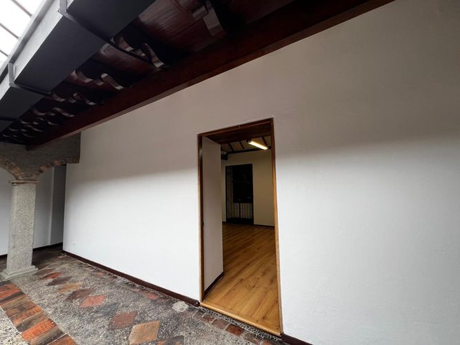Casa de 7 alcobas en venta en Egipto, Bogotá, 297 m² · foto 3 de 13