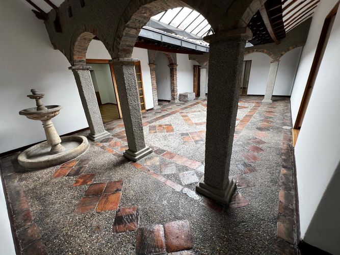 Casa de 7 alcobas en venta en Egipto, Bogotá, 297 m² · foto 5 de 13