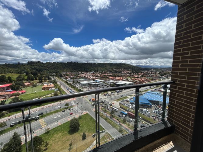 Apartamento de 3 alcobas en venta en Colina Campestre, Bogotá, 148 m² · foto 17 de 22