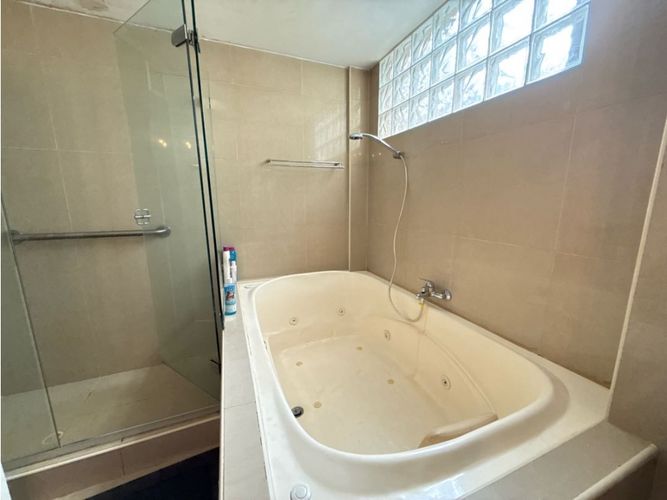 Apartamento en venta en Chico, Bogotá · foto 15 de 19