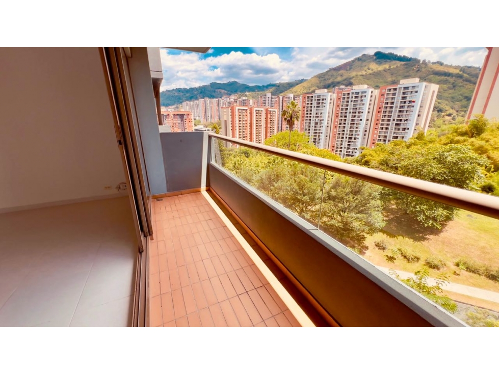 Apartamento en venta en Loma de los bernal, Medellín 3
