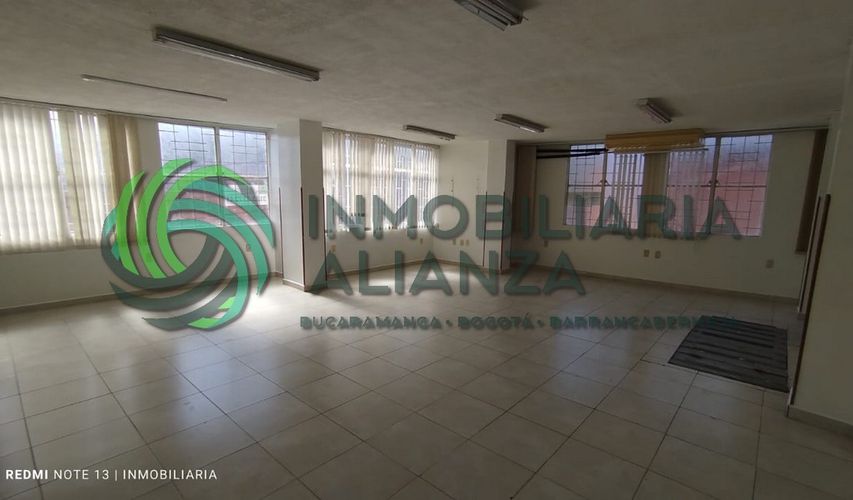 Local en arriendo en Garcia Rovira, Bucaramanga, 50 m² · foto 2 de 6