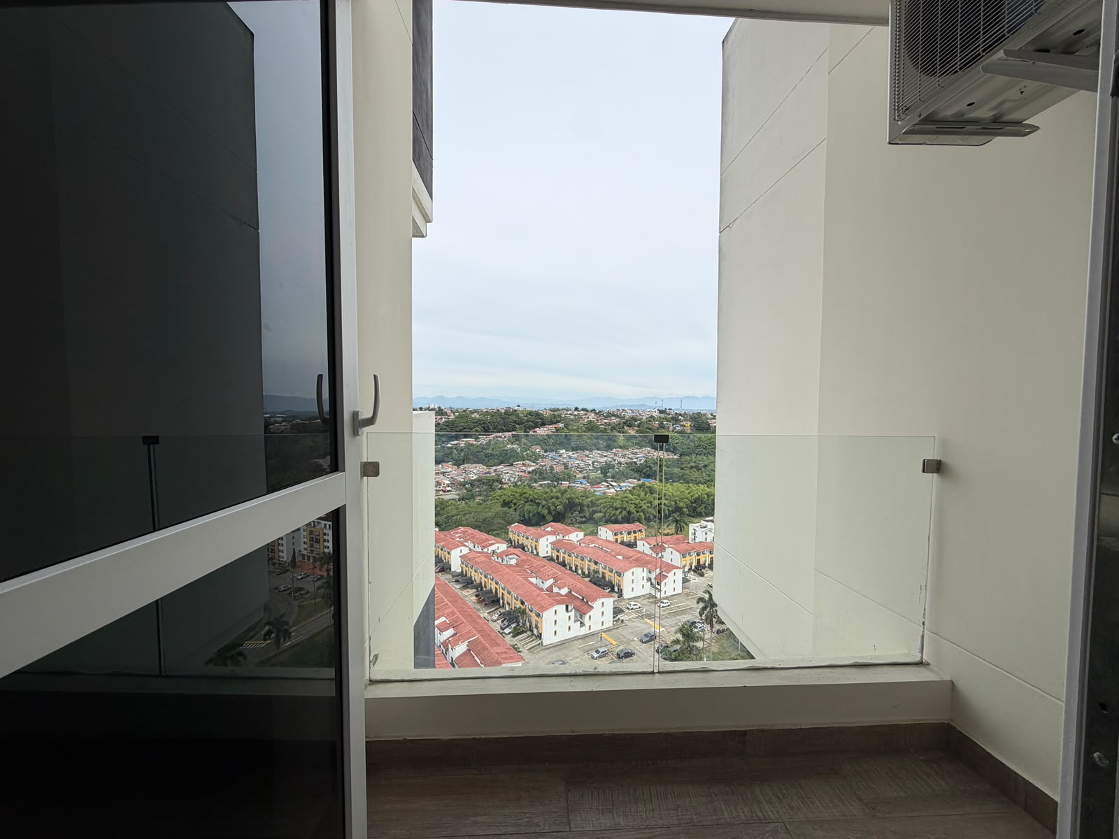 Apartamento en venta en Cerritos, Pereira · foto 2 de 24