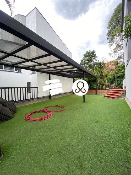 Casa de 4 alcobas en venta en El Poblado, Medellín, 60 m² · foto 22 de 24