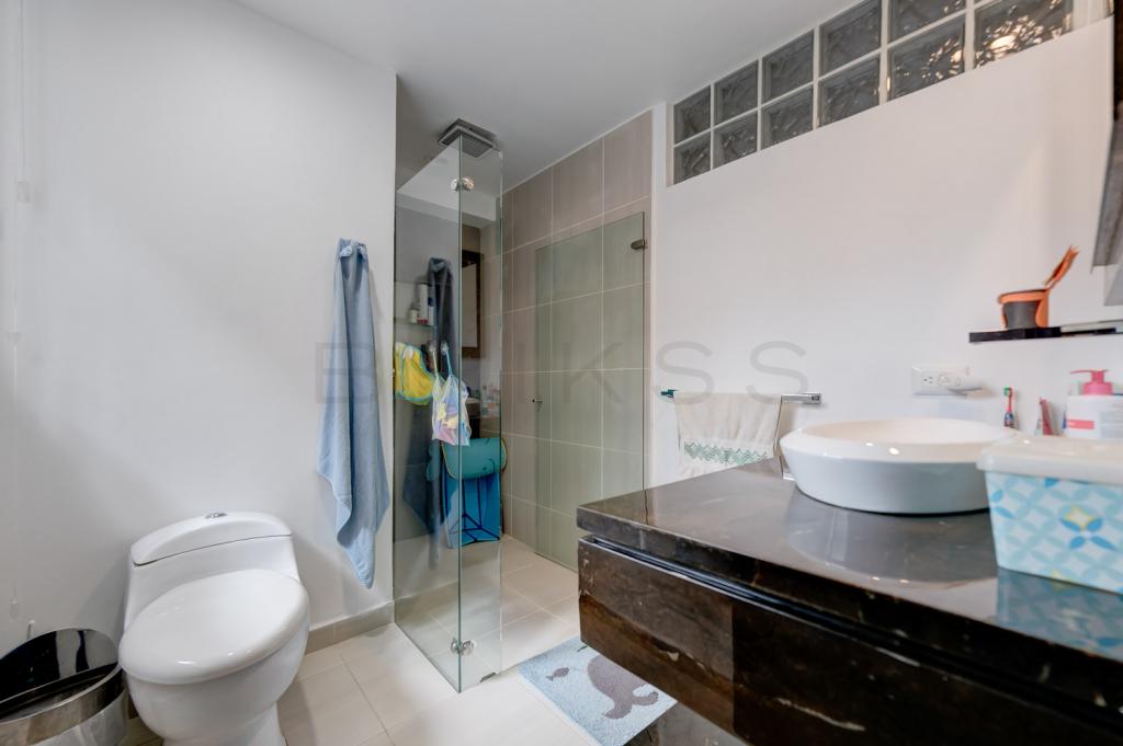 Apartamento en venta en El Refugio, Bogotá · foto 8 de 16
