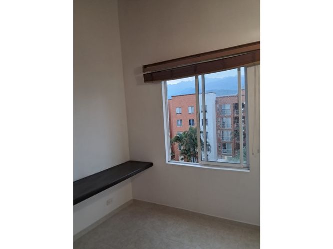 Apartamento de 3 alcobas en venta en Prados Del Limonar, Cali, 78 m² · foto 8 de 15