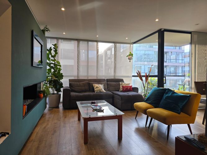 Apartamento de 3 alcobas en venta en San Patricio, Bogotá, 122 m² · foto 2 de 9