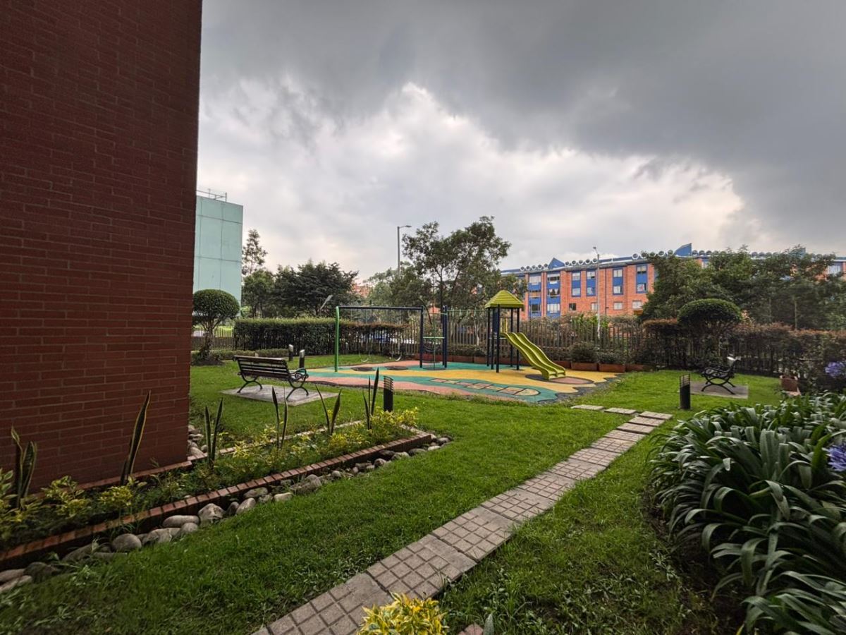 Apartamento en venta en Ciudad Salitre, Bogotá · foto 9 de 24