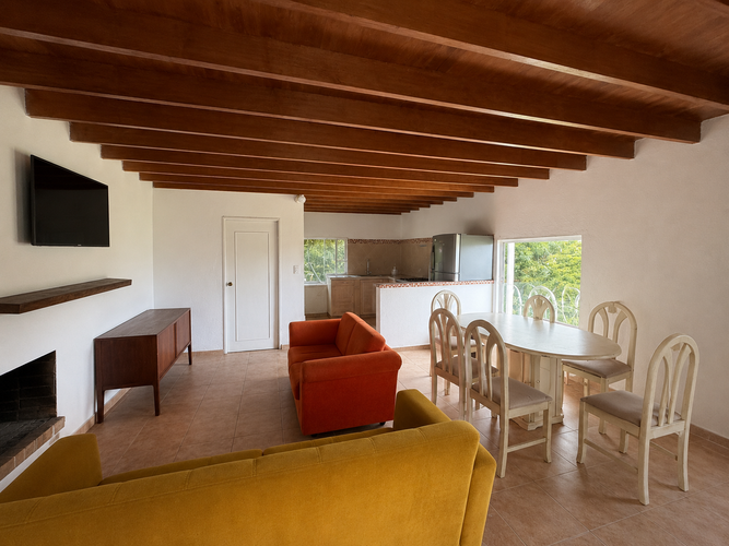 Lote en venta en El Rodeo, La Calera, 15109 m² · foto 3 de 11