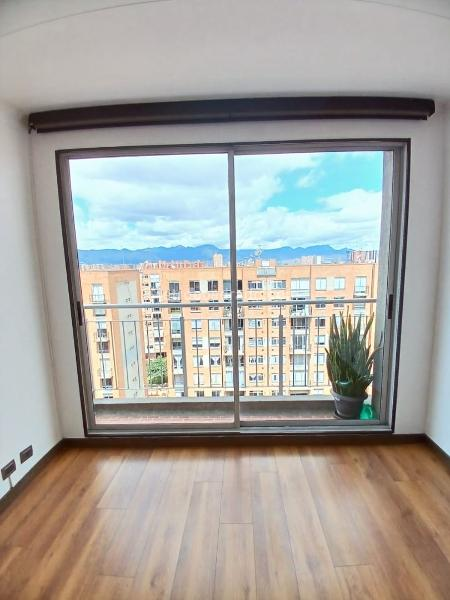 Apartamento en venta en Fontibon, Bogotá · foto 2 de 12
