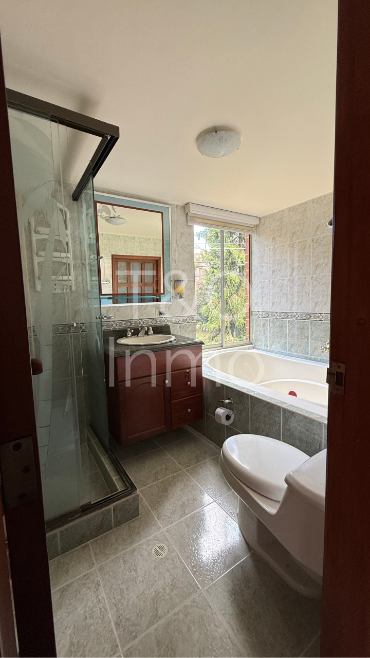Casa en venta en Portales Del Monte, Bogotá · foto 17 de 24