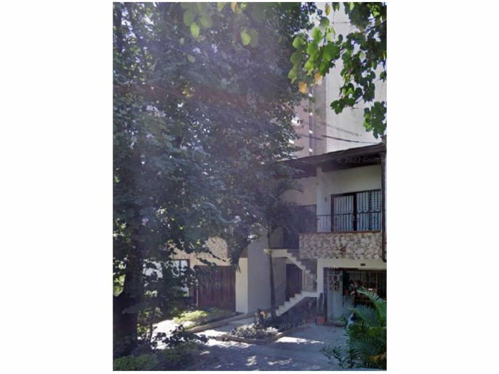 Casa for sale in La castellana, Medellín 2