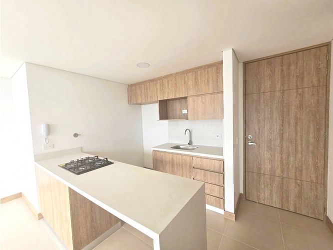 Apartamento de 3 alcobas en venta en La Cuenca, Envigado, 83 m² · foto 2 de 24