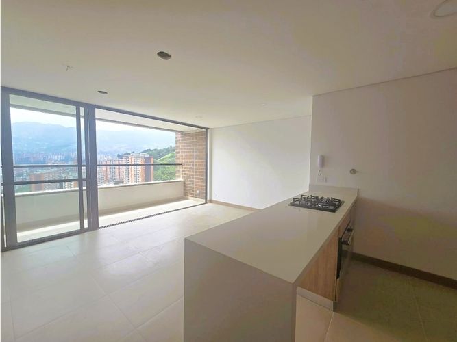 Apartamento de 3 alcobas en venta en La Cuenca, Envigado, 83 m² · foto 3 de 24