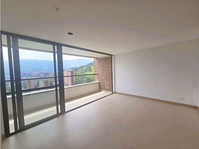 Apartamento de 3 alcobas en venta en La Cuenca, Envigado, 83 m² · foto 4 de 24
