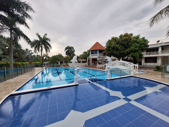 Casa de 4 alcobas en venta en Guabinal Plan, Girardot, 190 m² · foto 4 de 24