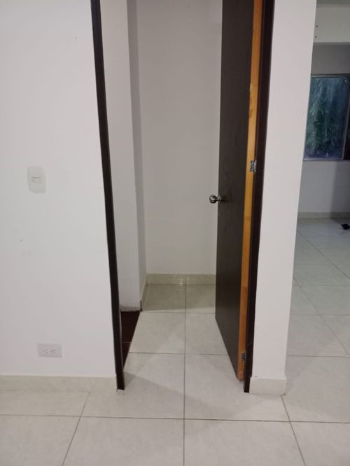 Casa de 4 alcobas en venta en Guabinal Plan, Girardot, 190 m² · foto 8 de 24