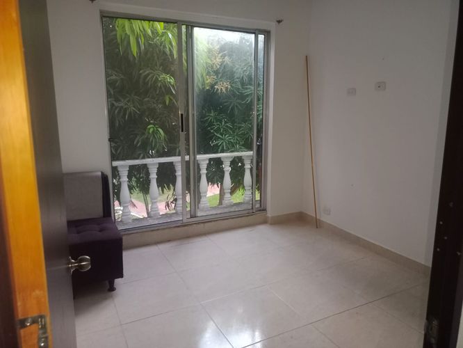 Casa de 4 alcobas en venta en Guabinal Plan, Girardot, 190 m² · foto 2 de 24