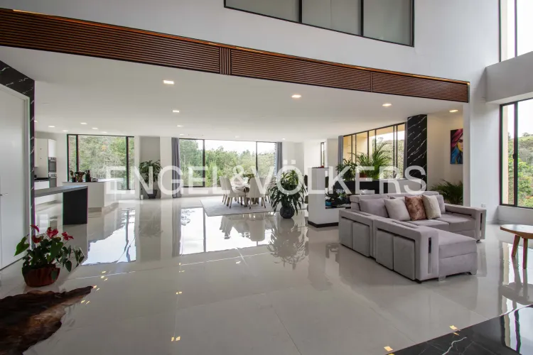 Casa de 6 alcobas en venta en Mampuesto, Rionegro, 625 m² · foto 2 de 24