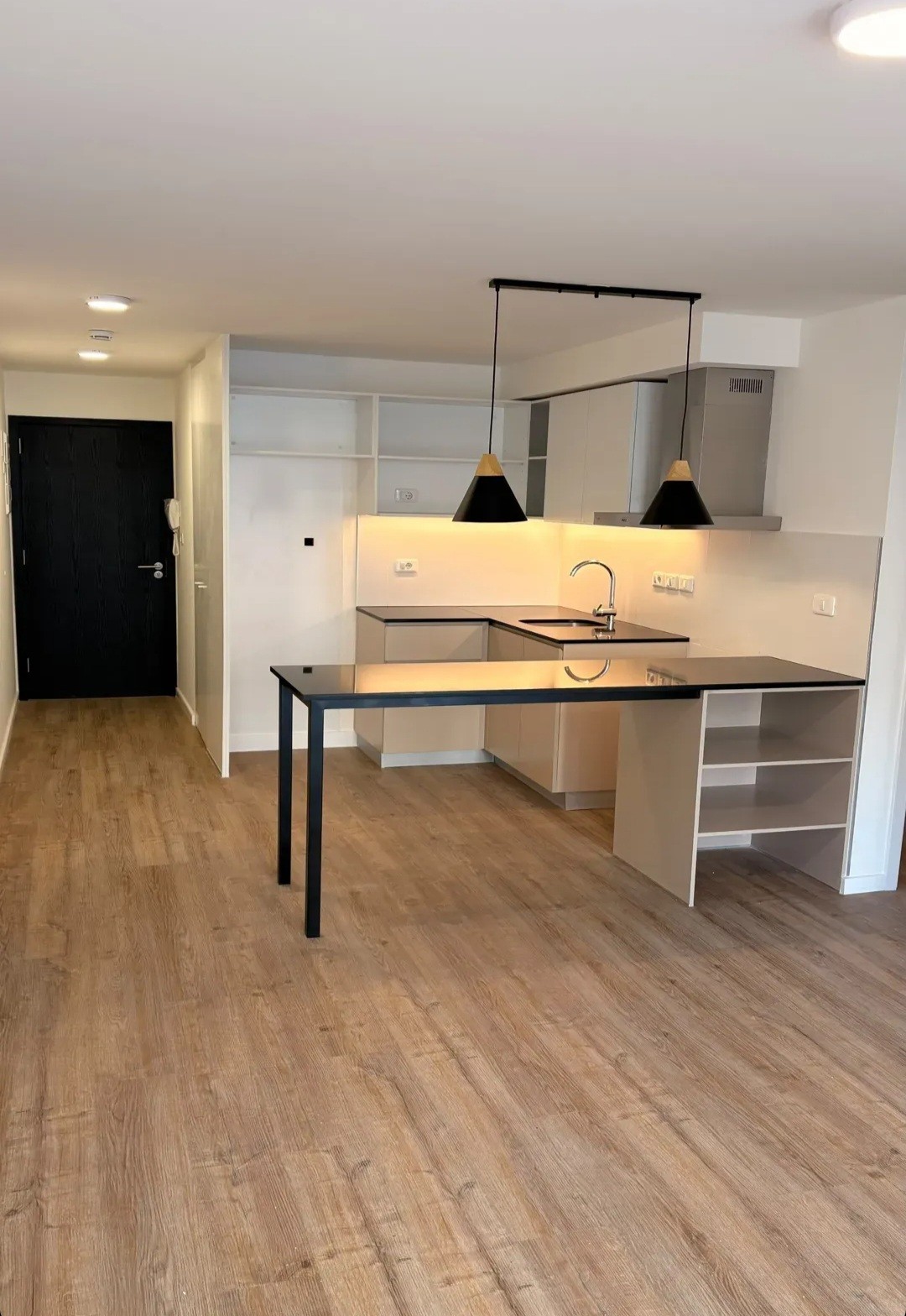 Exclusivo Apartamento a Estrenar de 2 Dormitorios con Garage y Amenities Premium en Javier Barrios Amorín, entre 18 de Julio y Colonia. · Foto 12