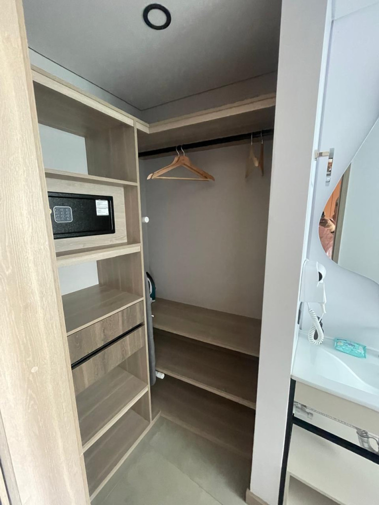 Apartaestudio en venta en Laureles, Medellín 4