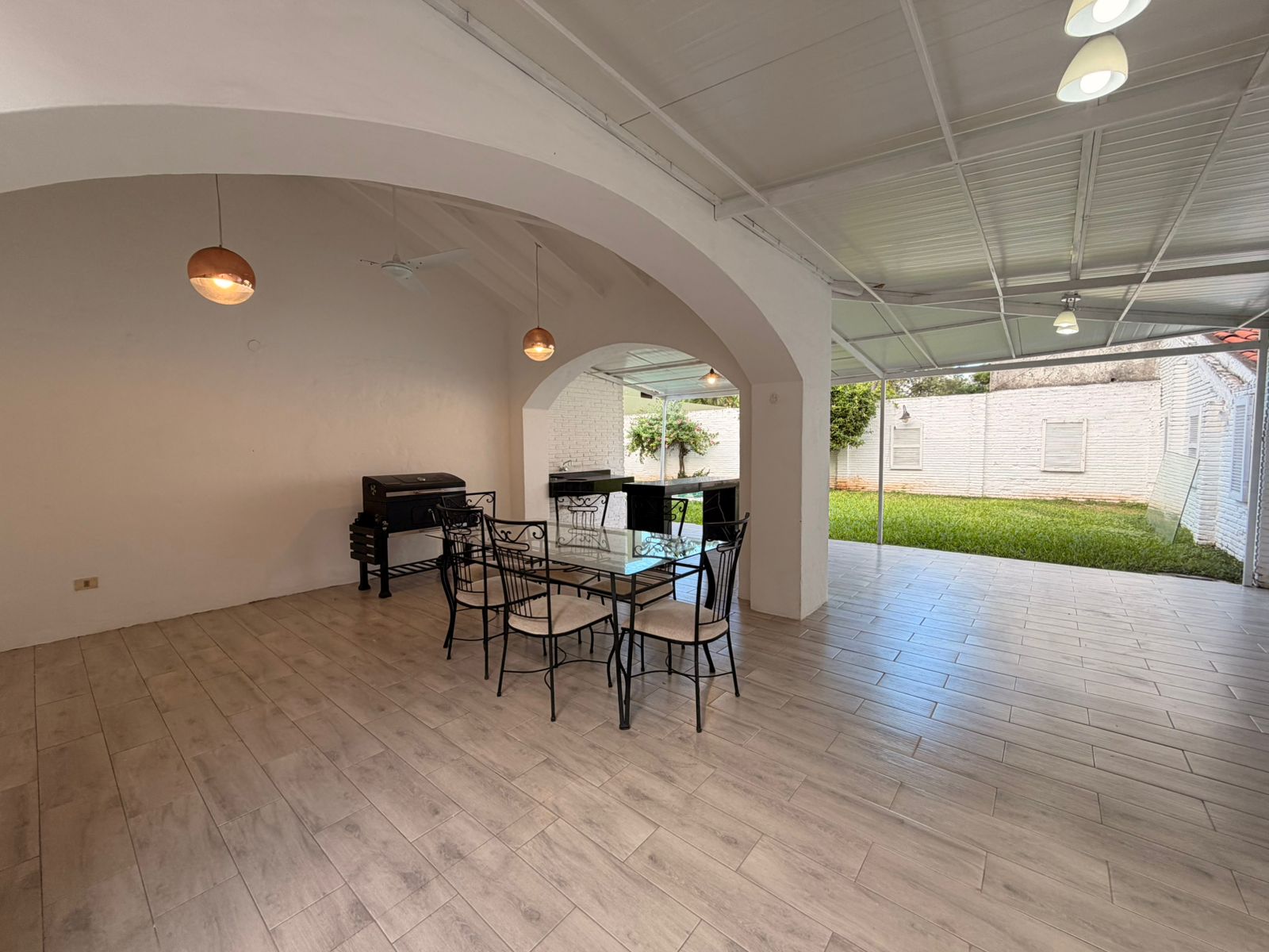 ALQUILO CASA TODA EN PLANTA BAJA ZONA LOS LAURELES — foto 3