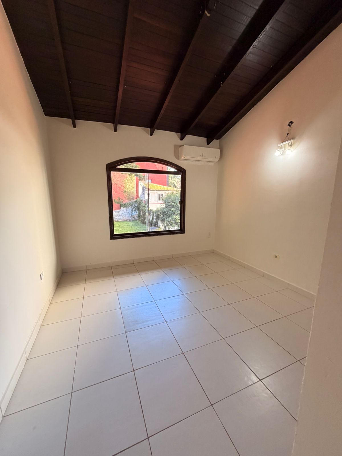 Casa en alquiler en Las Lomas, Asunción — foto 2