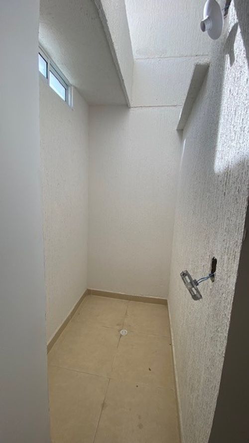 Apartamento de 3 alcobas en venta en El Poblado, Girón, 57 m² · foto 16 de 16