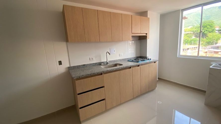 Apartamento de 3 alcobas en venta en El Poblado, Girón, 57 m² · foto 14 de 16