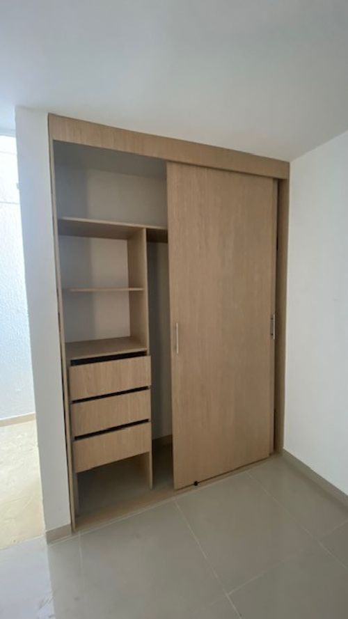 Apartamento de 3 alcobas en venta en El Poblado, Girón, 57 m² · foto 4 de 16