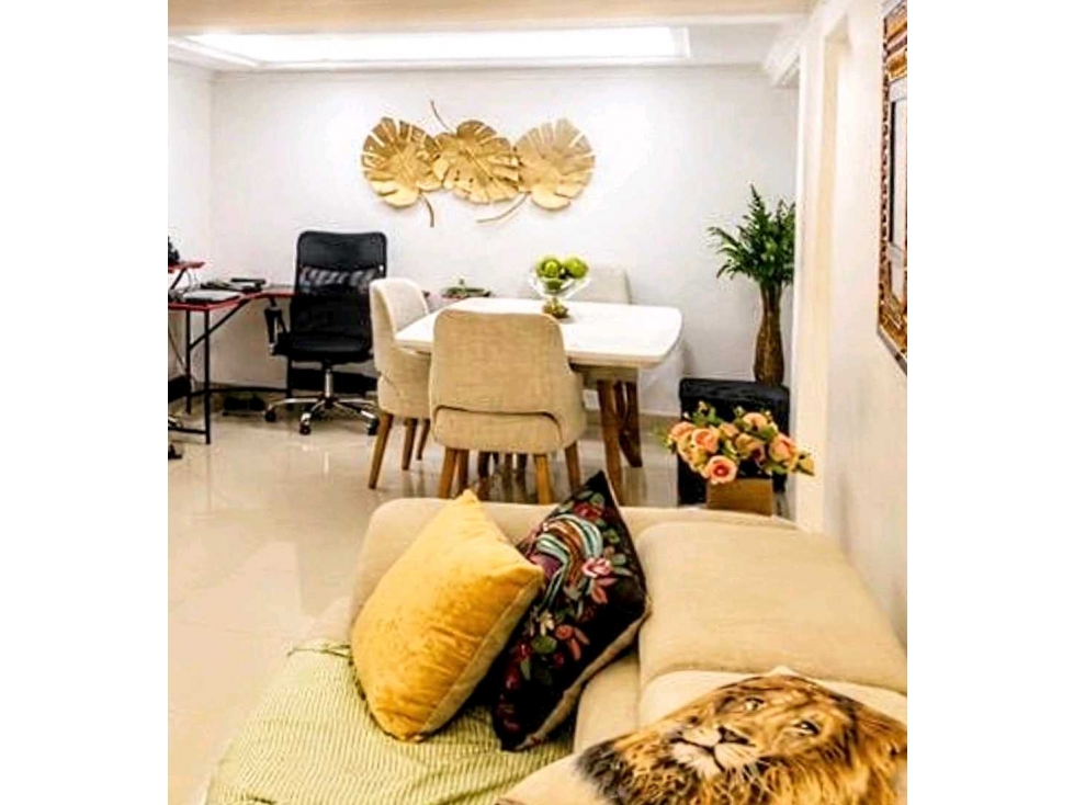 Apartaestudio en venta en Loma de los bernal, Medellín 3